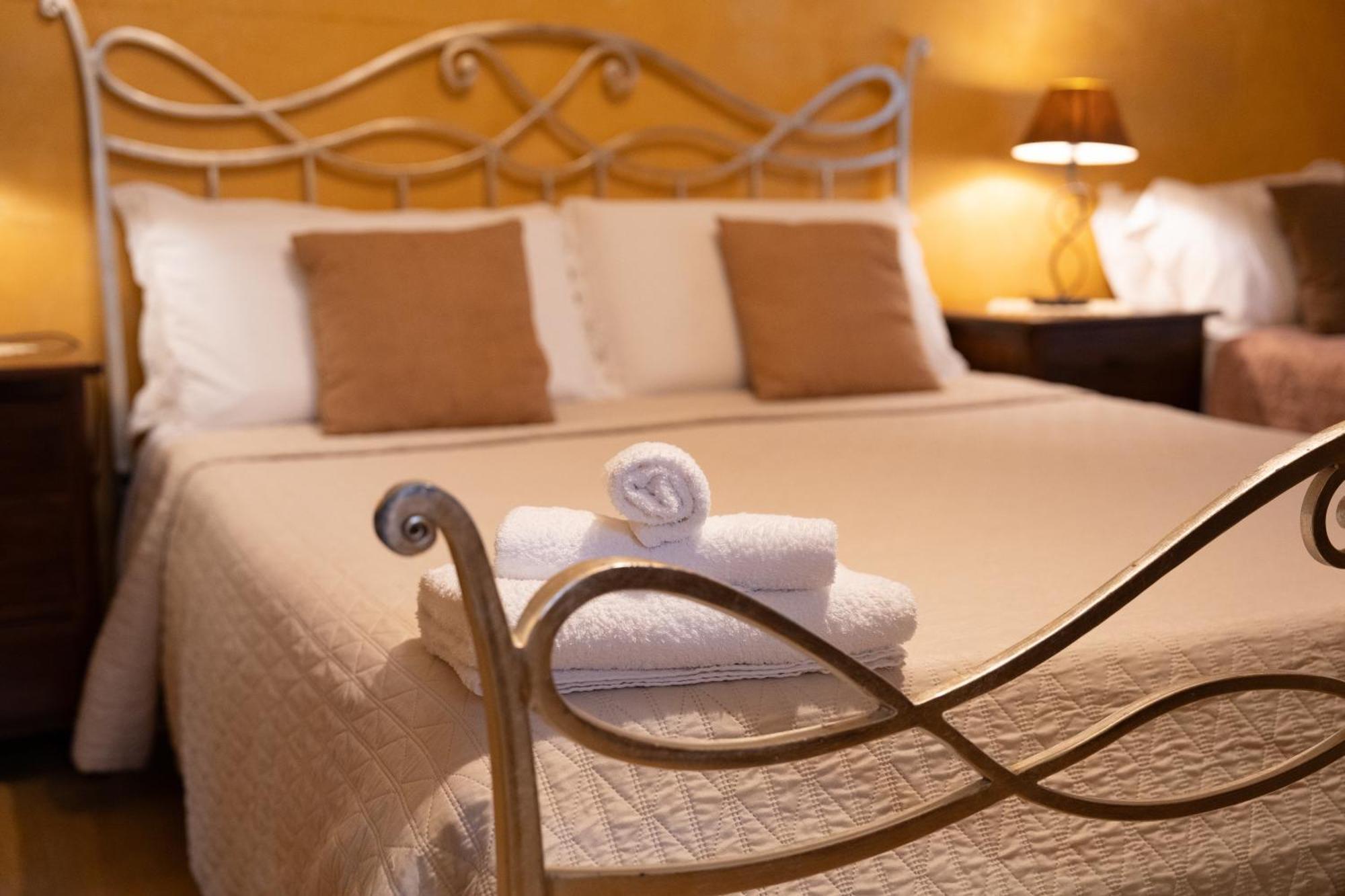 Residenza L'Antico Borgo Hotel Filadelfia الغرفة الصورة